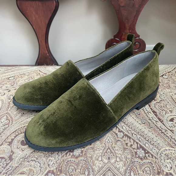 Eileen Fisher Shoes - Eileen Fisher Demi Velvet Slip On Loafers Olive Green Round Toe Shoes Size 8.5